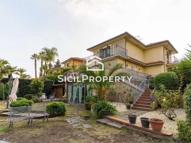 Villa Indipendente in vendita a Sant'Alfio, Trecastagni