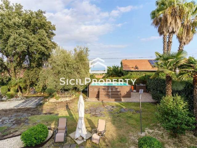 Villa Indipendente in vendita a Sant'Alfio, Trecastagni