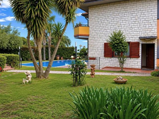 Villa Indipendente in vendita a Gaglianesi, Trecastagni