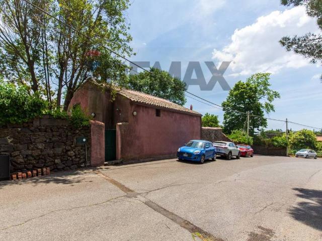 Villa Indipendente in vendita a Tarderia, Pedara