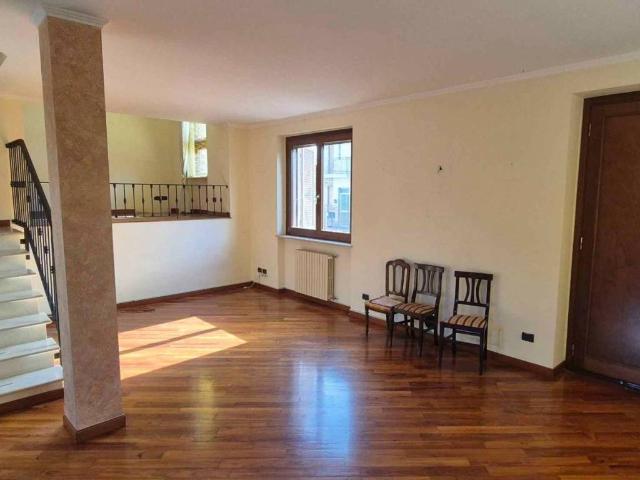 Villa Indipendente in vendita a Piemonte, Novara