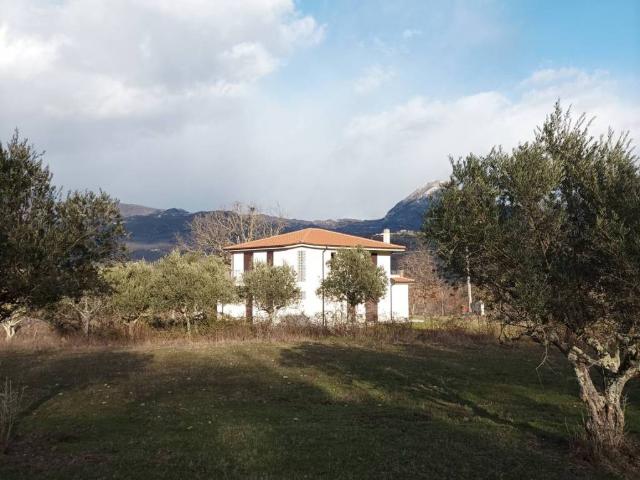 Villa Indipendente in vendita a Trecchina, Basilicata