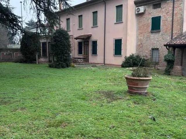 Villa Indipendente in vendita a Trecenta, Veneto