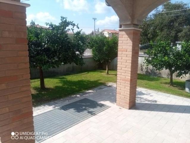 Villa Indipendente in vendita a Treglio, Abruzzo