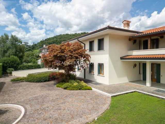 Villa Indipendente in vendita a Tregnago, Veneto
