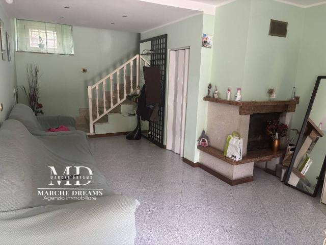 Villa Indipendente in vendita a Treia, Macerata