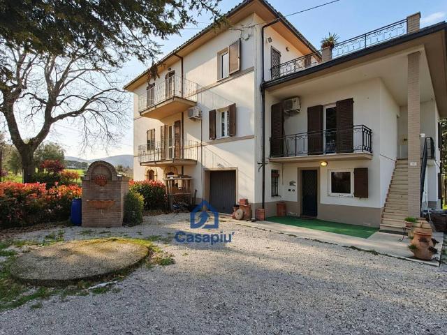 Villa Indipendente in vendita a Marche, Macerata
