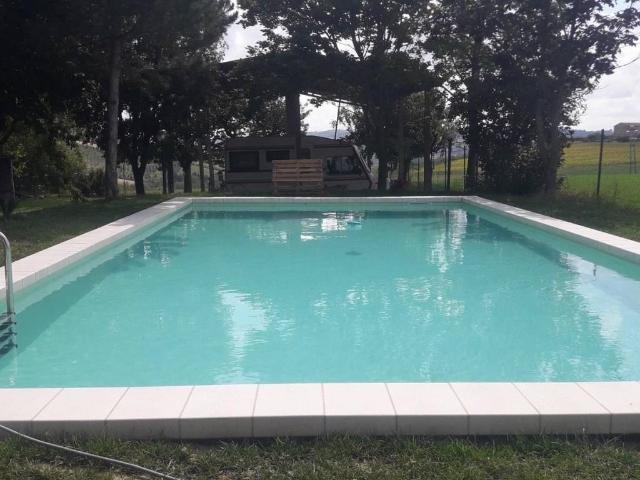 Villa Indipendente in vendita a Contrada Piangiano, Marche