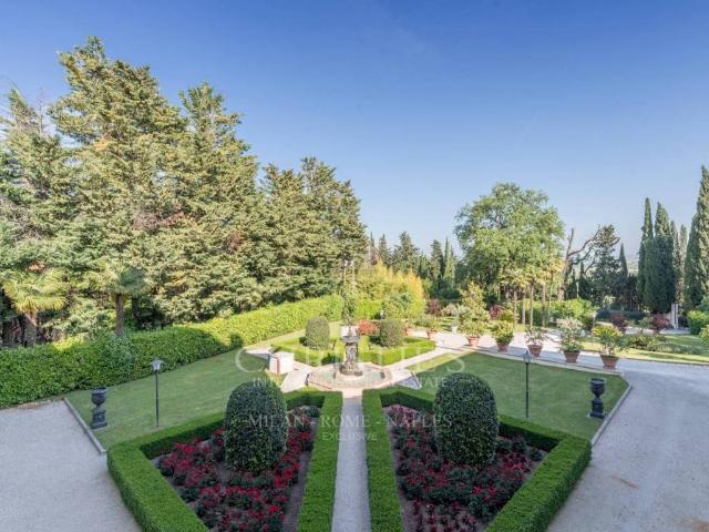 Villa Indipendente in vendita a Chiesanuova, Marche