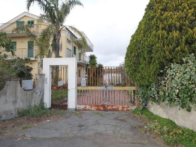 Villa Indipendente in vendita a Tremestieri Etneo, Sicilia