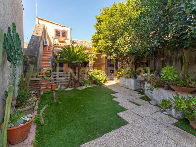 Villa Indipendente in vendita a Piano, Tremestieri Etneo