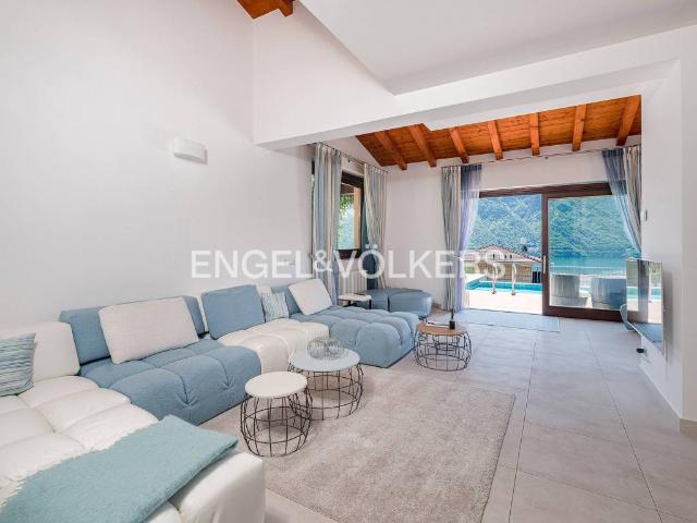 Villa Indipendente in vendita a Pola, Tremezzina