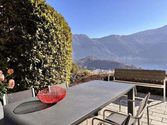Villa Indipendente in vendita a Tremezzina, Lombardia