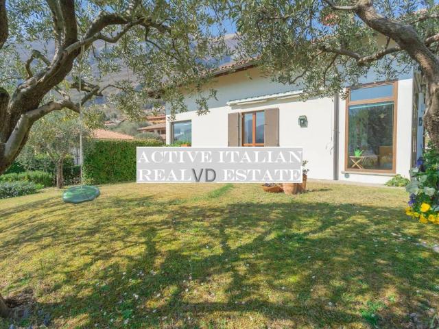 Villa Indipendente in vendita a Rogaro, Tremezzina