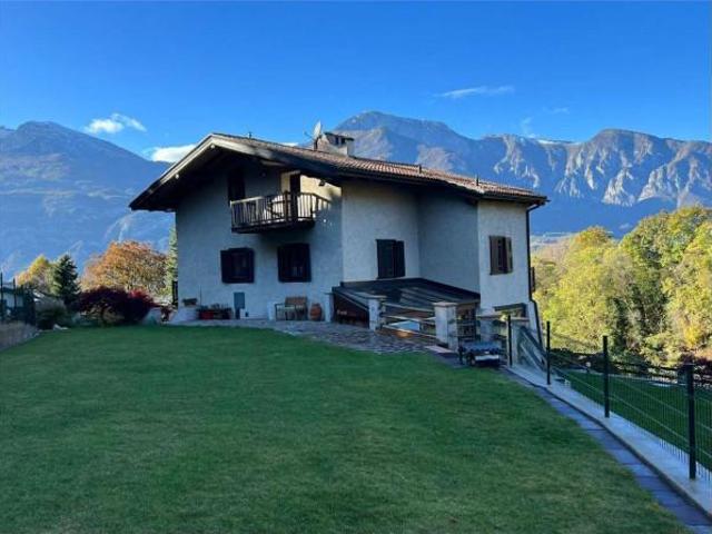 Villa Indipendente in vendita a Territorio Val d'Adige, Trento