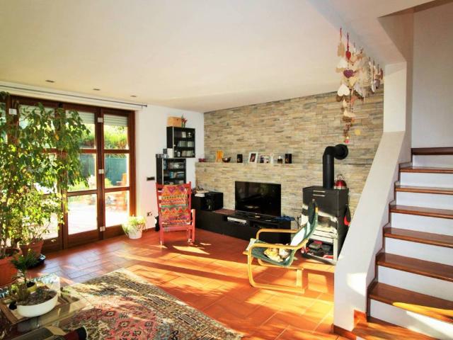 Villa Indipendente in vendita a Territorio Val d'Adige, Trento