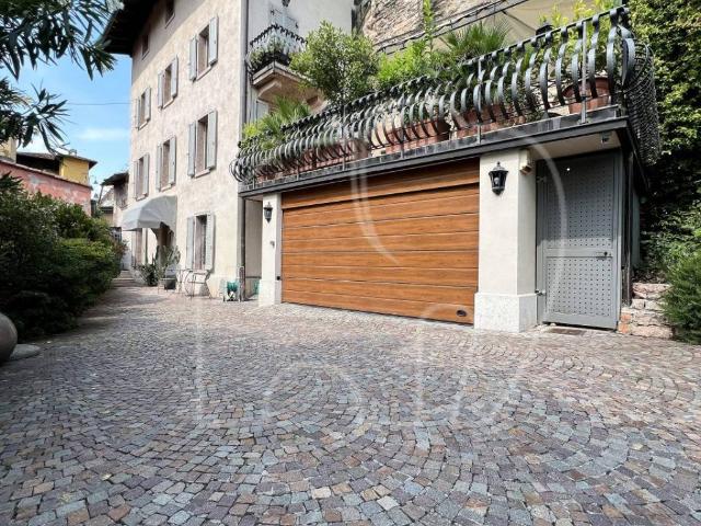 Villa Indipendente in vendita a Territorio Val d'Adige, Trento
