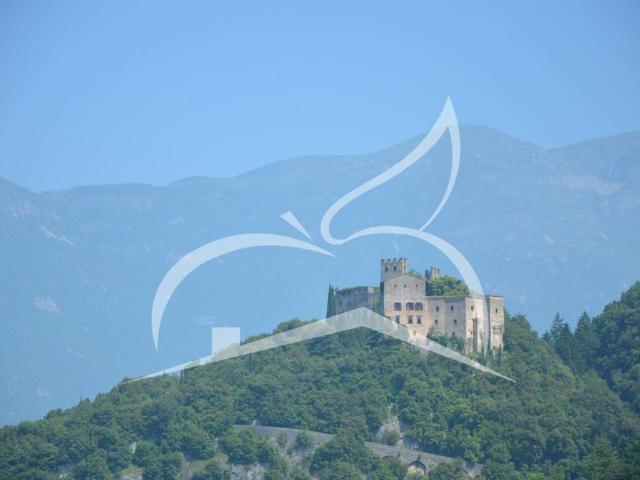 Villa Indipendente in vendita a Territorio Val d'Adige, Trento