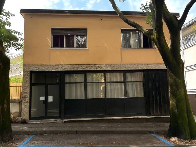 Villa Indipendente in vendita a Territorio Val d'Adige, Trento