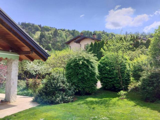 Villa Indipendente in vendita a Territorio Val d'Adige, Trento