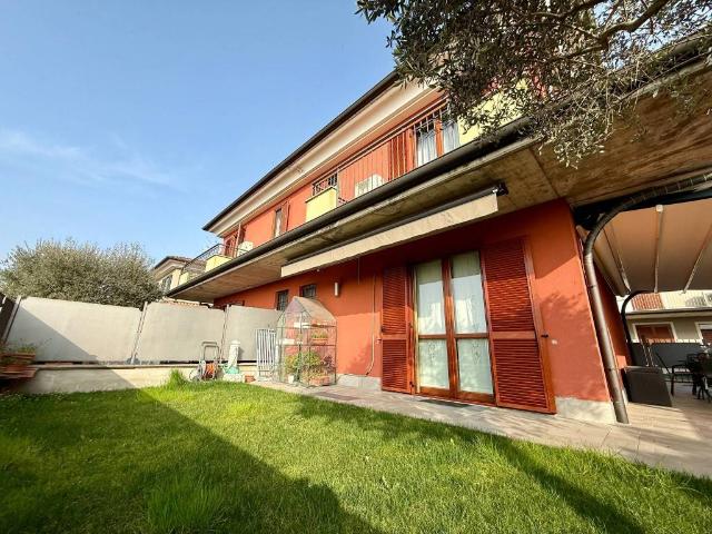 Villa Indipendente in vendita a Trenzano, Lombardia