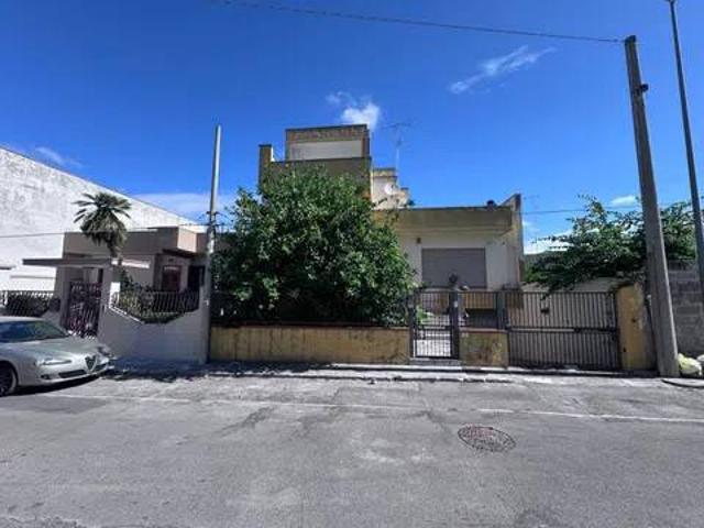 Villa Indipendente in vendita a Trepuzzi, Lecce