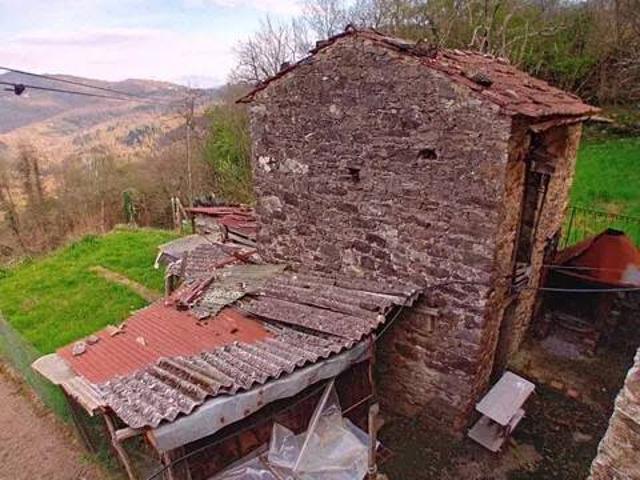 Villa Indipendente in vendita a Unione di comuni Montana Lunigiana, Tresana