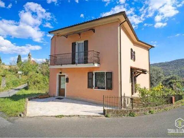 Villa Indipendente in vendita a Villa, Tresana