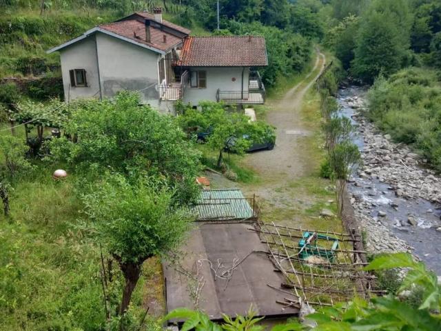 Villa Indipendente in vendita a Unione di comuni Montana Lunigiana, Tresana