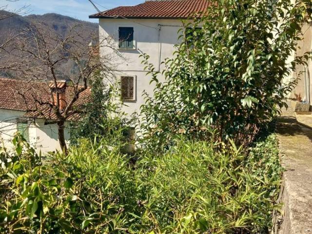 Villa Indipendente in vendita a Unione di comuni Montana Lunigiana, Tresana