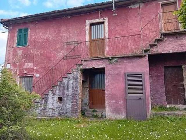 Villa Indipendente in vendita a Unione di comuni Montana Lunigiana, Tresana