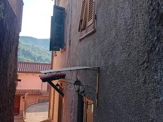 Villa Indipendente in vendita a Unione di comuni Montana Lunigiana, Tresana