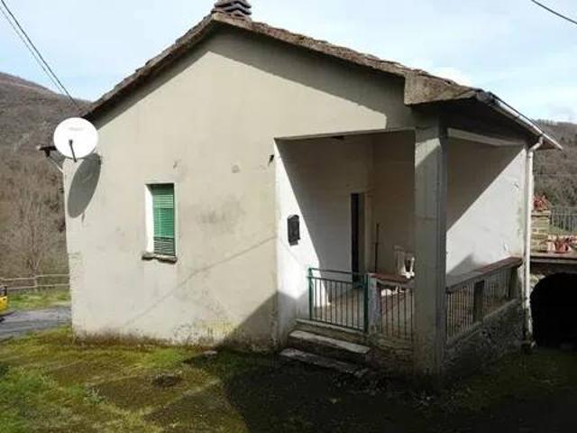 Villa Indipendente in vendita a Unione di comuni Montana Lunigiana, Tresana