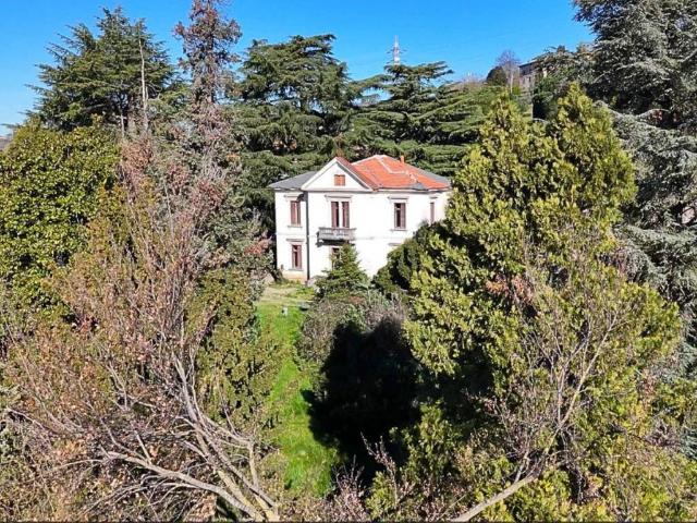 Villa Indipendente in vendita a Trescore Balneario, Lombardia