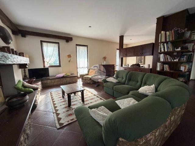 Villa Indipendente in vendita a Colle, Trescore Balneario
