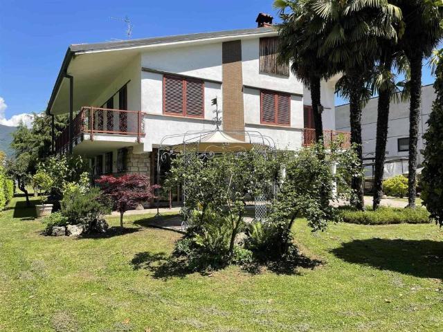 Villa Indipendente in vendita a Trescore Balneario, Lombardia
