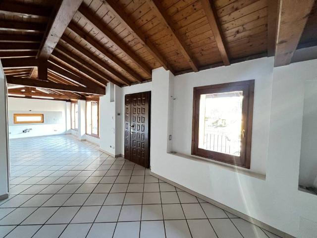 Villa Indipendente in vendita a Colle, Trescore Balneario