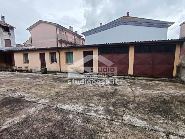 Villa Indipendente in vendita a Trescore Cremasco, Lombardia