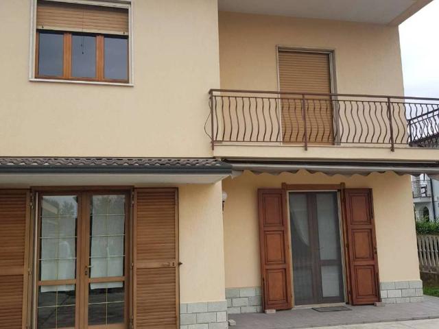 Villa Indipendente in vendita a Trescore Cremasco, Lombardia