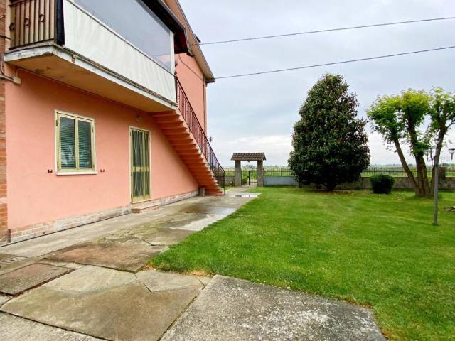 Villa Indipendente in vendita a Unione Terre e Fiumi, Formignana