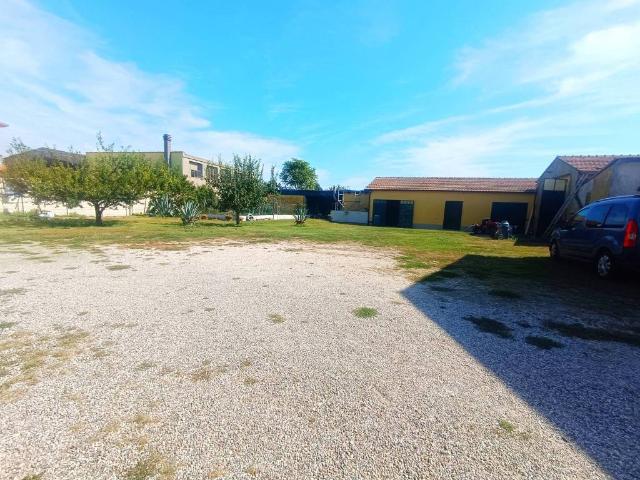 Villa Indipendente in vendita a Rero, Tresignana