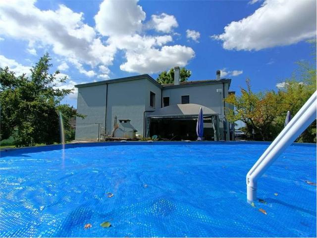 Villa Indipendente in vendita a Unione Terre e Fiumi, Rero