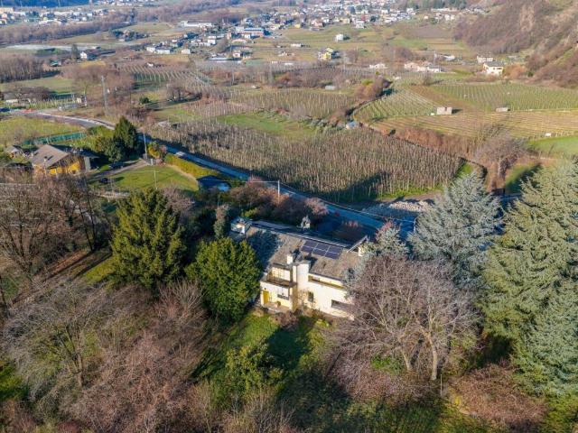 Villa Indipendente in vendita a Tresivio, Lombardia
