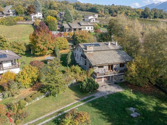 Villa Indipendente in vendita a Tresivio, Lombardia