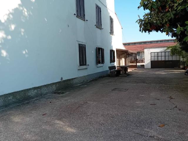 Villa Indipendente in vendita a Trevenzuolo, Veneto