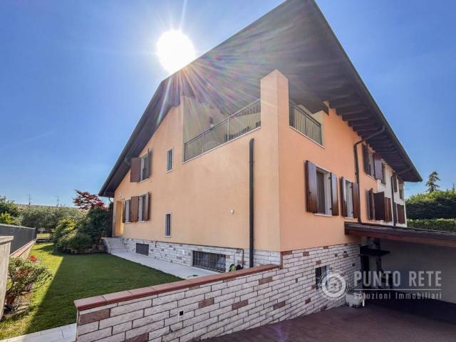 Villa Indipendente in vendita a Trevenzuolo, Veneto