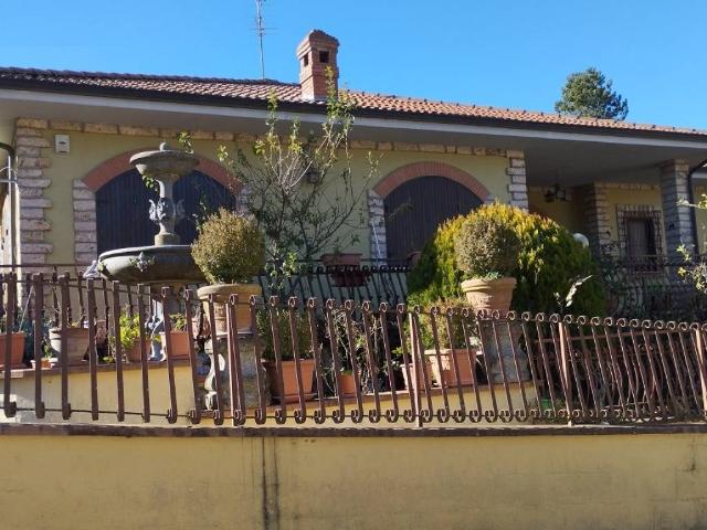 Villa Indipendente in vendita a Trevi Nel Lazio, Lazio