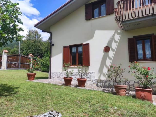 Villa Indipendente in vendita a Trevi Nel Lazio, Lazio