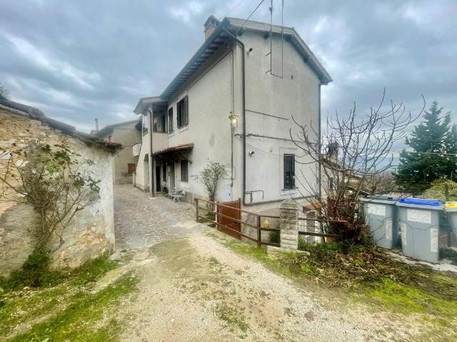 Villa Indipendente in vendita a Trevi, Umbria