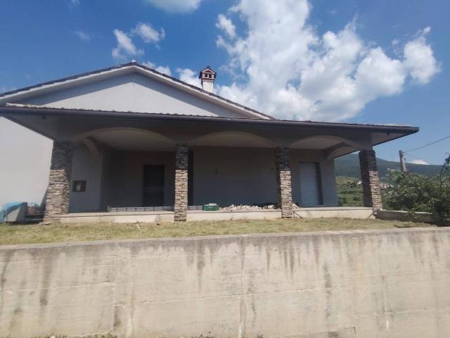 Villa Indipendente in vendita a Trevi, Umbria